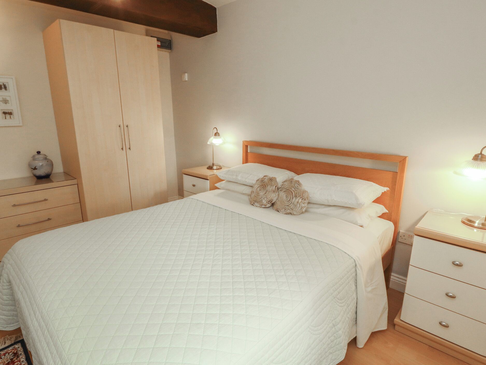 Cottage | 2 bedrooms, WiFi (free), individually decorated, individually furnished