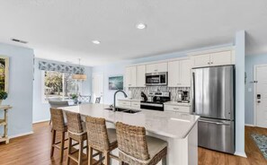 Micro-ondes, four, plaque de cuisson, lave-vaisselle