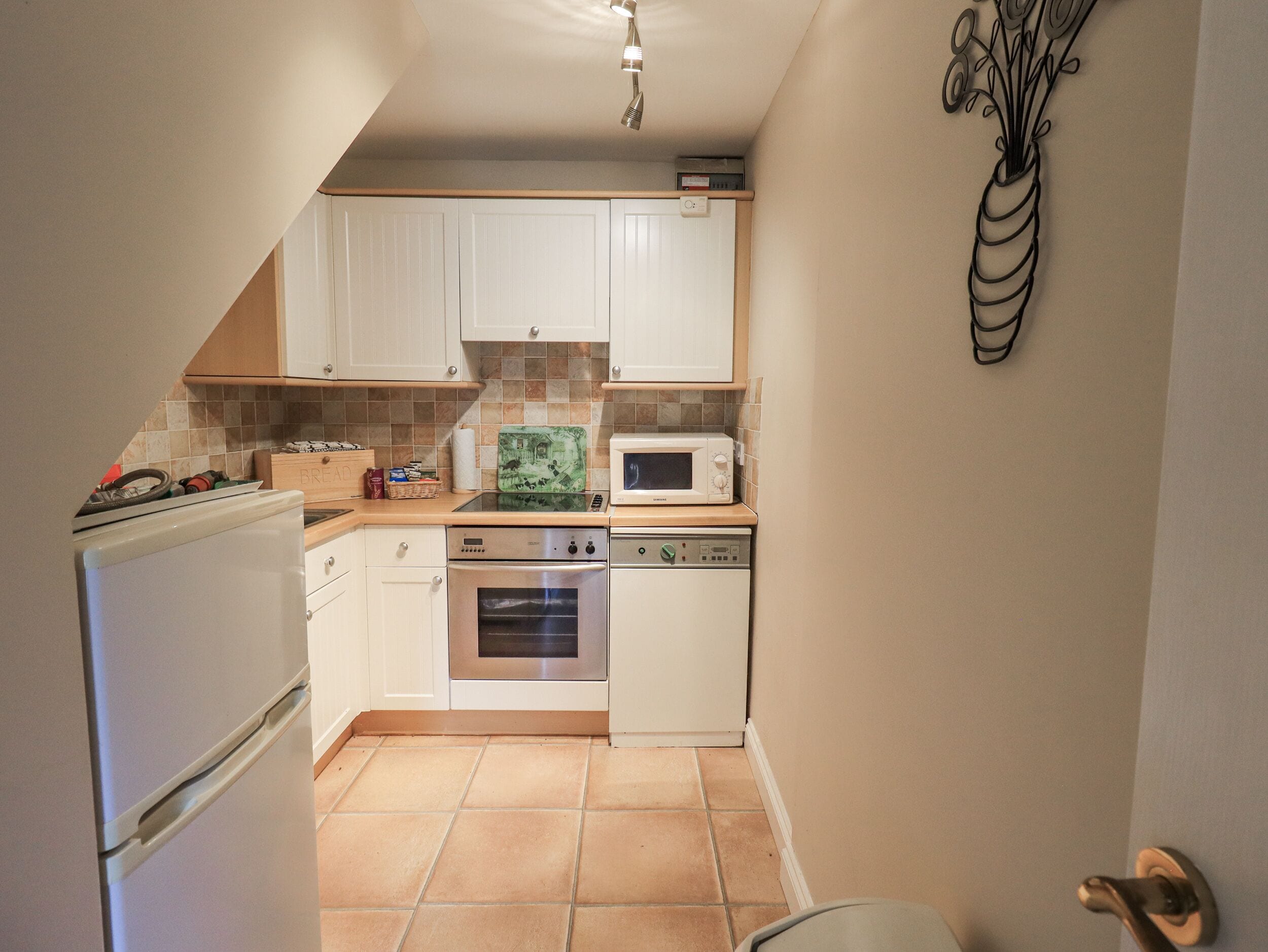 Cottage | Private kitchen | Cookware/dishes/utensils