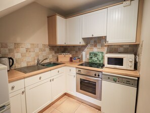 Cottage | Private kitchen | Fridge, microwave, toaster, cookware/dishes/utensils - Millers Cottage (Wigton)