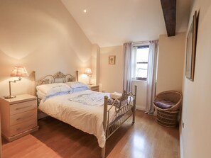 Casa de campo | 2 dormitorios, decoración individual, mobiliario individual