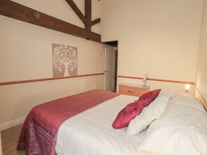 Cottage | 2 bedrooms, individually decorated, individually furnished, free WiFi