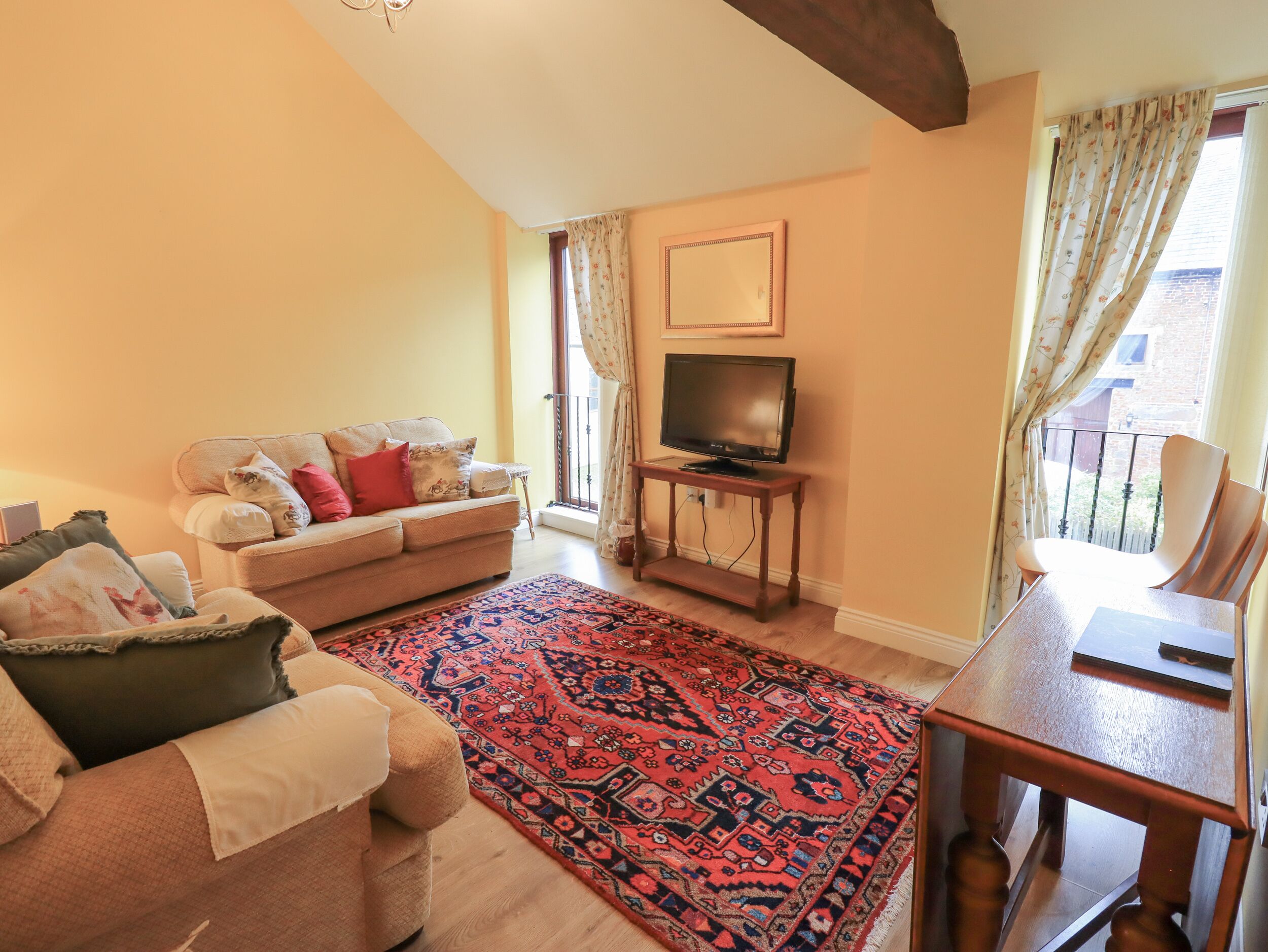 Cottage | Living area