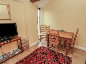 Cottage | Interior