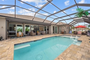 Outdoor pool, a heated pool - Seaside Sunset Oasis Open Concept Pool House With Lanai & Private Fenced In Yard (Englewood)