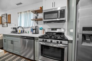 Electric kettle, toaster
