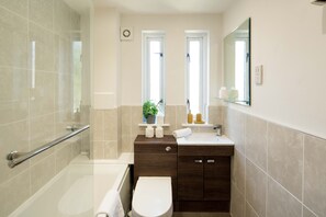 Apartment | Badezimmer