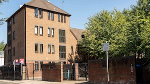 Exterior - Charming 2Bd Flat Near Tower Bridge, Bermondsey (London)