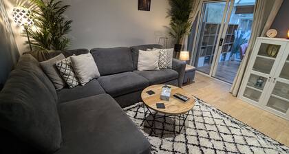 Modern 3B Eastbourne Retreat: Tranquil & Cozy Stay