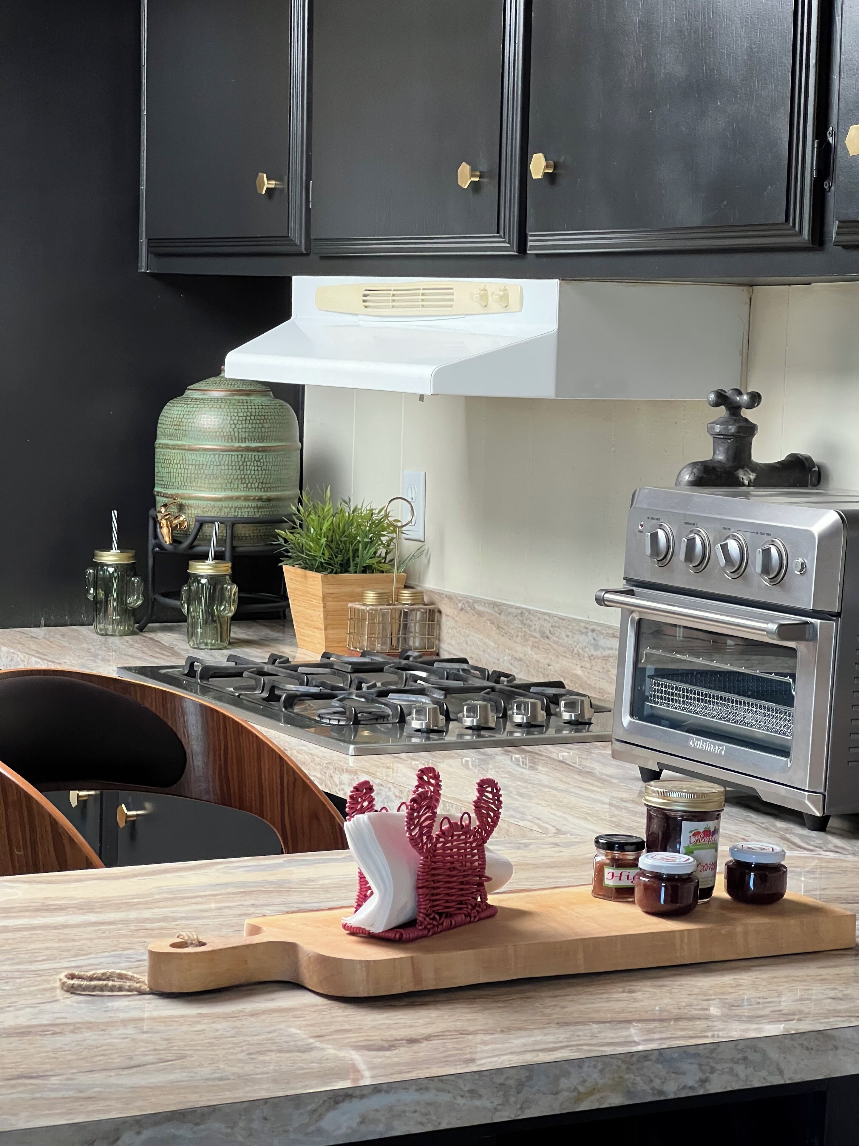 Mikroaaltouuni, liesi