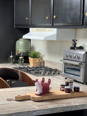 Micro-ondes, plaque de cuisson