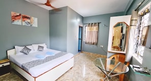 Deluxe Double Room, Patio | Free WiFi
