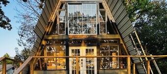 Holiday Deal! Lakefront | Firepit,Dock,Kayaks,Deck