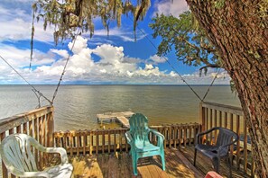Property grounds - Reel in a big fish of  the dock, 5 miles to Beach! (Santa Rosa Beach)