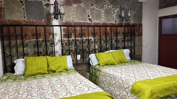 Family Double Room, 2 Queen Beds, Private Bathroom