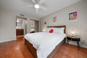2 bedrooms, iron/ironing board, WiFi, bed sheets