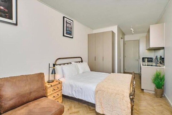 1 camera, ferro/asse da stiro, Wi-Fi, lenzuola