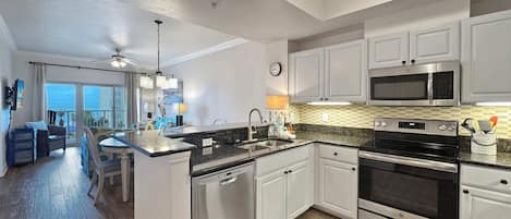 Condo, Multiple Beds, Balcony, Pool View (Sunset Crossing) | Private kitchen | Fridge, microwave, oven, stovetop