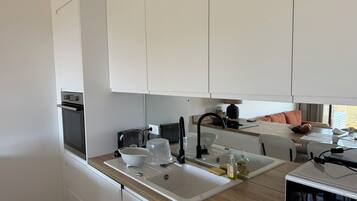 Fridge, microwave, oven, dishwasher