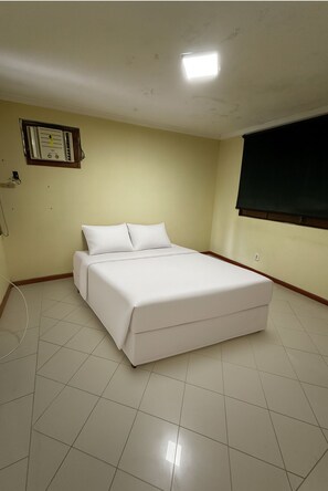 4 Schlafzimmer, Bügeleisen/Bügelbrett, Internetzugang