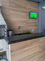 Premium House, Pool Access, Pool View | Television