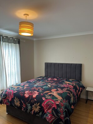 4 slaapkamers, wifi, beddengoed