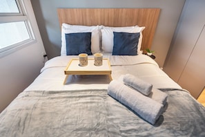 Apartamento Confort, balcón, vistas a la ciudad | Wifi gratis