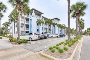 Exterior - Steps to Beach, Heated Pool steps from condo! (Santa Rosa Beach)
