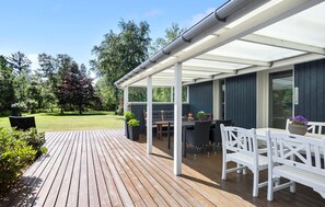 Outdoor dining - 2 bedroom beautiful home in Jerup (Jerup)