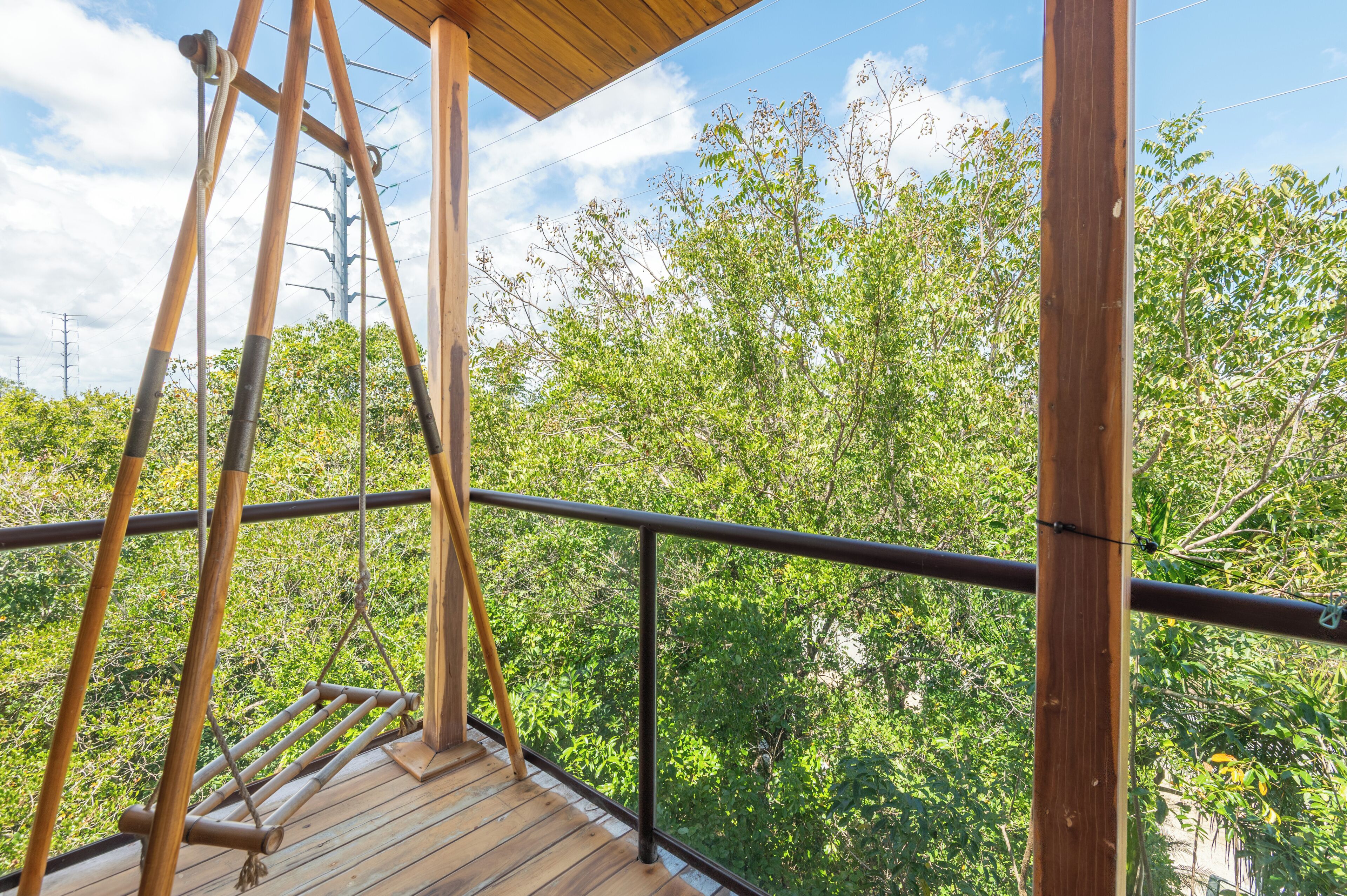Deluxe Studio Suite, 1 Katil Raja (King), Courtyard View | Balkoni