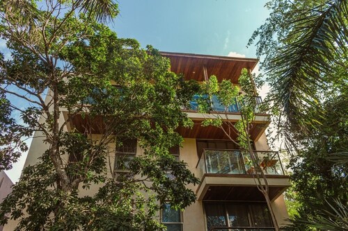 Santuario Apartments