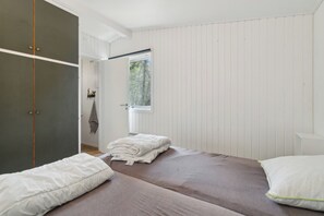 3 chambres, fer et planche à repasser, Wi-Fi gratuit