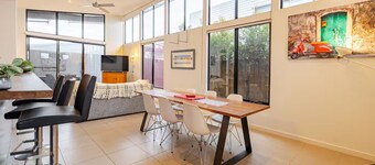Walk To Pako, Flex Check-In/Out, Bright & Stylish