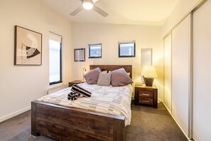 2 bedrooms, WiFi, bed sheets