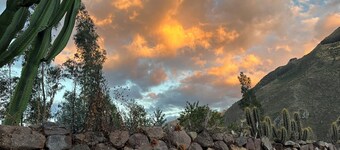 Cozy Casita in the Sacred Valley. Breathtaking waterfall and mountains view!