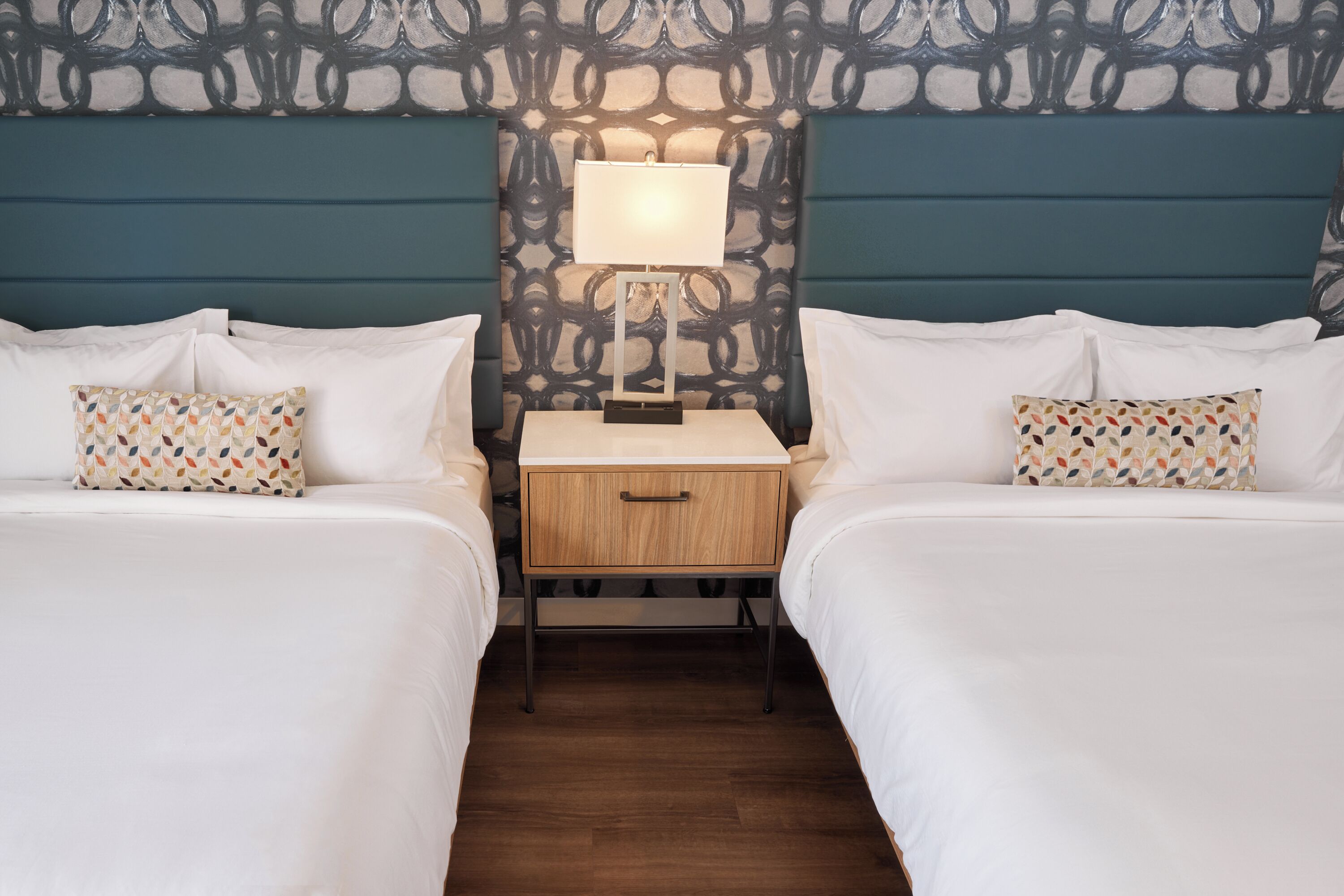 1 bedroom, desk, bed sheets