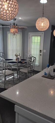  Your Home away from Home. Luxurious 4 bedroom 2.5 bathroom.