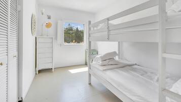 3 chambres, Wi-Fi gratuit, draps fournis