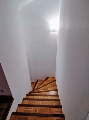 Interior - Studio for nomadic travelers near Pais (La Courneuve)