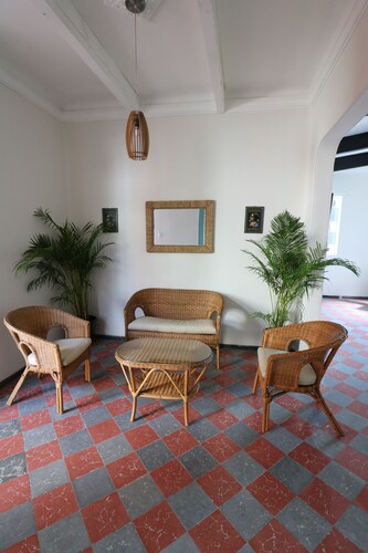 Department 1940s. Near airport, hospitals, Basilica Guadalupe, downtown