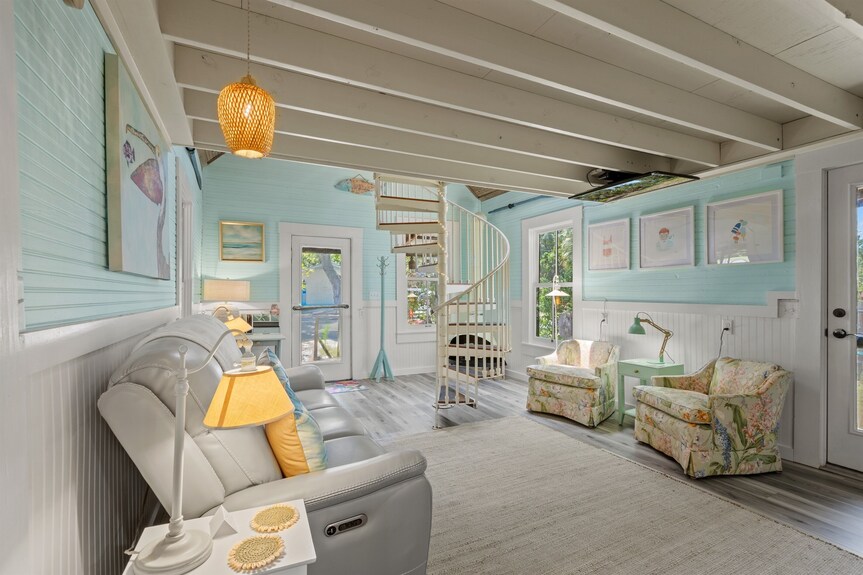 Wabi Sabi - Amazing "Old Florida" Cozy Cottage Gem - Cedar Key, FL