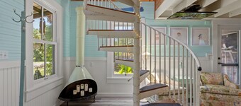 Wabi Sabi - Amazing "Old Florida" Cozy Cottage Gem