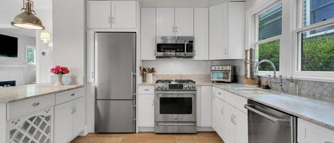 Microwave, oven, stovetop, dishwasher