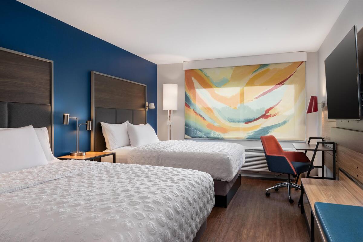 In-room safe, iron/ironing board, free WiFi