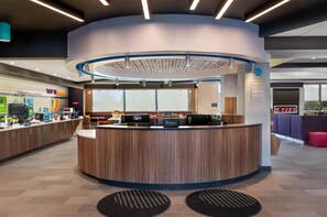 Reception - Tru By Hilton Battle Creek (Battle Creek)