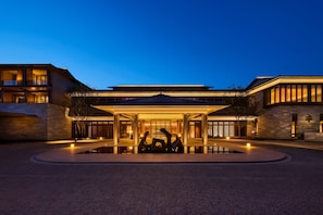 Exterior - Shu Hua Hotel Tianmu Mountain, Curio Collection By Hilton (Hangzhou)