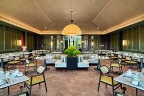 Restaurant - Shu Hua Hotel Tianmu Mountain, Curio Collection By Hilton (Hangzhou)