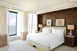 Junior Suite, 1 King Bed (View)