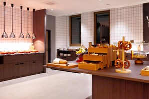 Breakfast area - Hampton By Hilton Stuttgart Airport (Filderstadt)