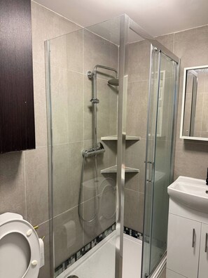 Shared Dormitory, 1 Bedroom | Bathroom